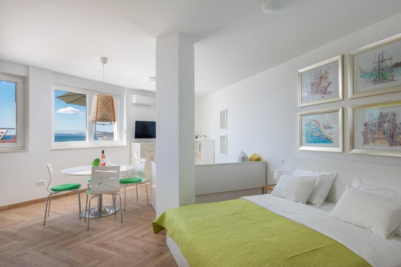 Blue Lagoon Beach Apartments ดูกีรัท ภายนอก รูปภาพ